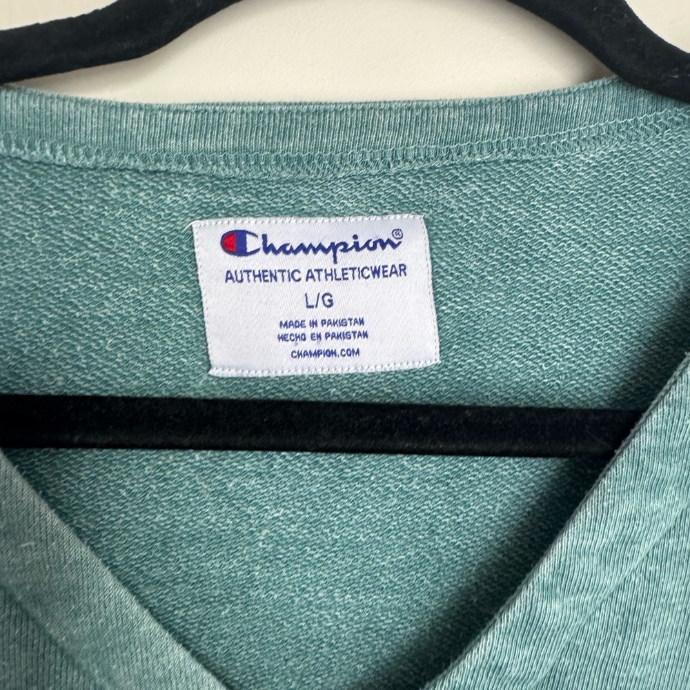 Champion V-Neck crewneck - Picture 3 of 4